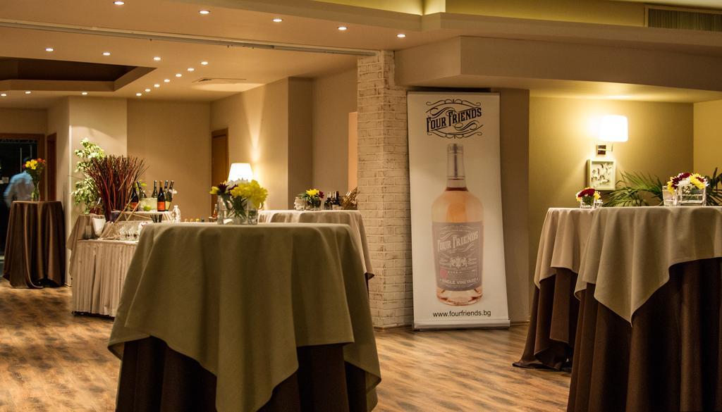 Triada Hotel Sofia Eksteriør bilde