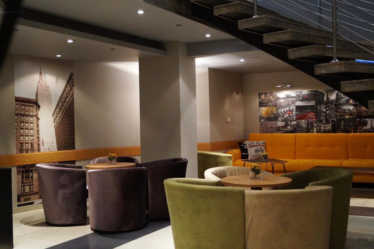Triada Hotel Sofia Eksteriør bilde